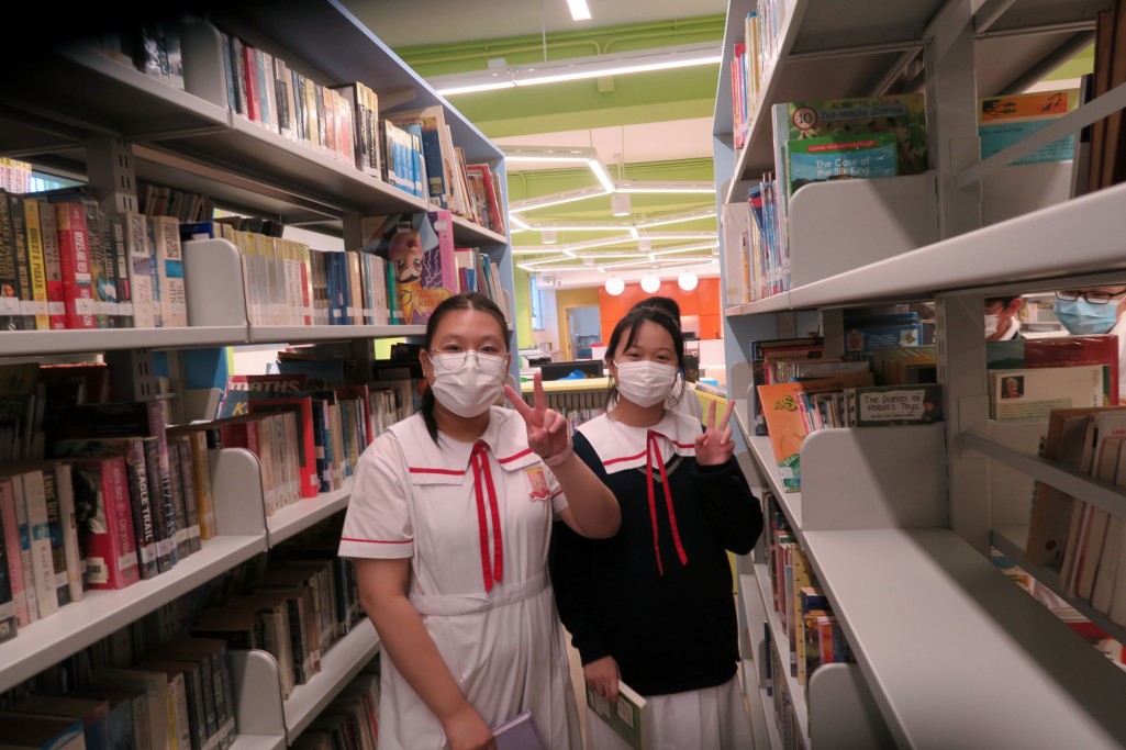 Library Tour - F.1 students enjoying the library visit